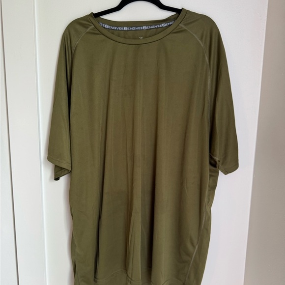 Olive Green workout top - Picture 1 of 4